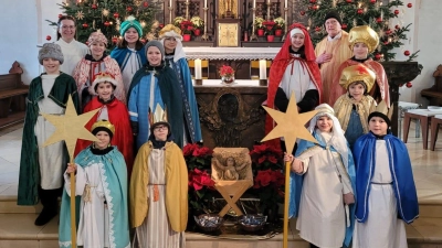 Besuch der Sternsinger im Gottesdienst am Dreikönigstag (Bild: Daniela Scharbauer)