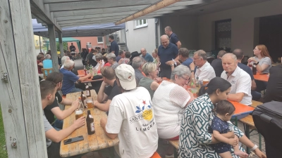 „Volles Haus” beim Kameradschaftsabend der Neudorfer Wehr. (Bild: Hans Meißner)