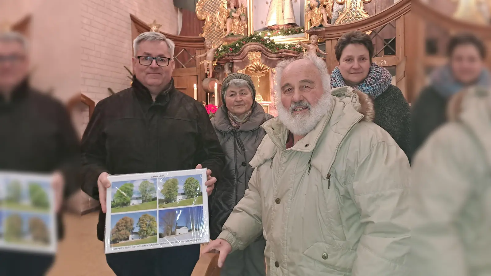 Von links: Wolfgang Glaser, KAB-Ehrenvorsitzende Paula Glaser, Karl Kuhbandner und stellvertretende Vorsitzende Melanie Bauer. (Bild: Gisela Kuhbandner)