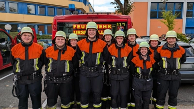 Die Wettkampfgruppe der Feuerwehr Ursensollen in Nabburg. (Bild: Jonas Sperber)