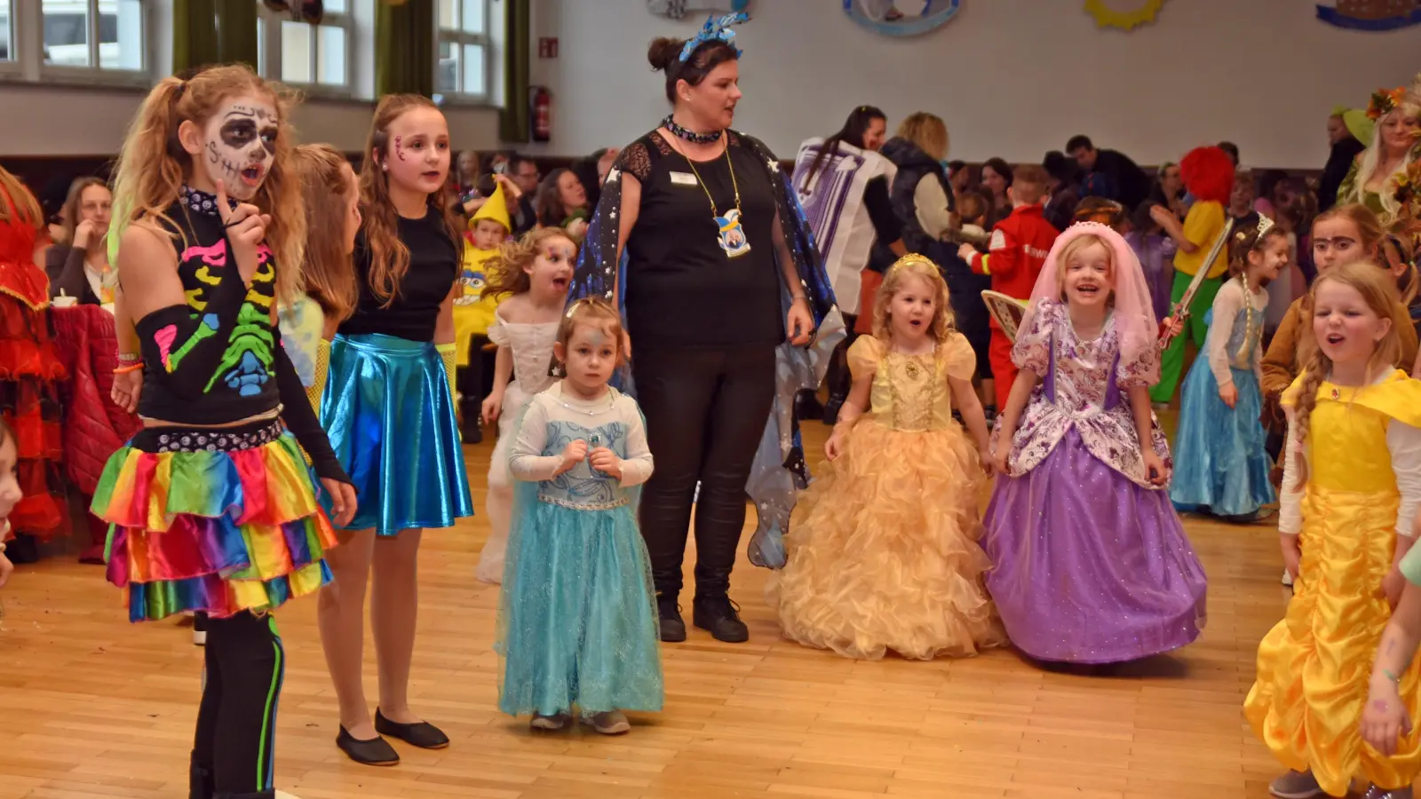 Beim Kindergarten-Fasching in Beidl waren viele Mädchen und Jungen toll maskiert. (Bild: Gebert)