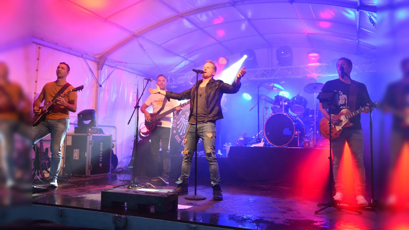 Am Samstag, 5. Juli spielen nach dem umjubelten Comeback vom vergangenen Jahr erneut „Exist“ (Bild) auf, die sechs Musiker versprechen wieder einen spannenden musikalischen Abend mit Überraschungen. (Bild: Josef Rosner)