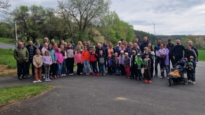 Emmauswanderung mit Ferienprogramm des OWV Zweigverein Luhe  (Bild: Luisa Fütterer)