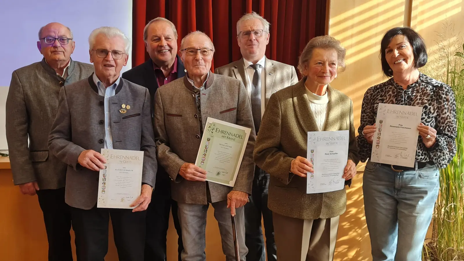 Auszeichnungen und Ehrungen beim GOV Fronberg. (Bild: Josef Zitzler)