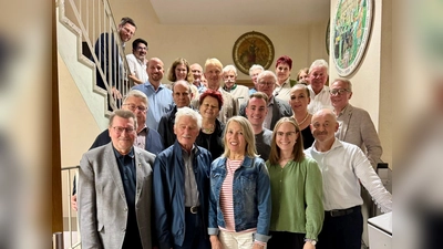 Die Vorstandschaft des Weidener Städtepartnerschaften e.V. stellt sich neu auf (Bild: Philipp Franz)