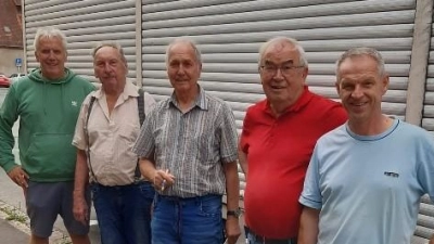 5 Züchter der RV Amberg beim Einsatz zur letzten Fahrt des alten Kabis.<br>vlnr: Richard Dötterl, Michael Niedermeier, Walter Schlenk, Werner Troidl, Georg Eichenseer. (Bild: Georg Eichenseer)