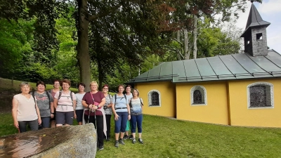  Rast an der Wallfahrtskapelle Schönbuchen. (Bild: Grit Popelka)