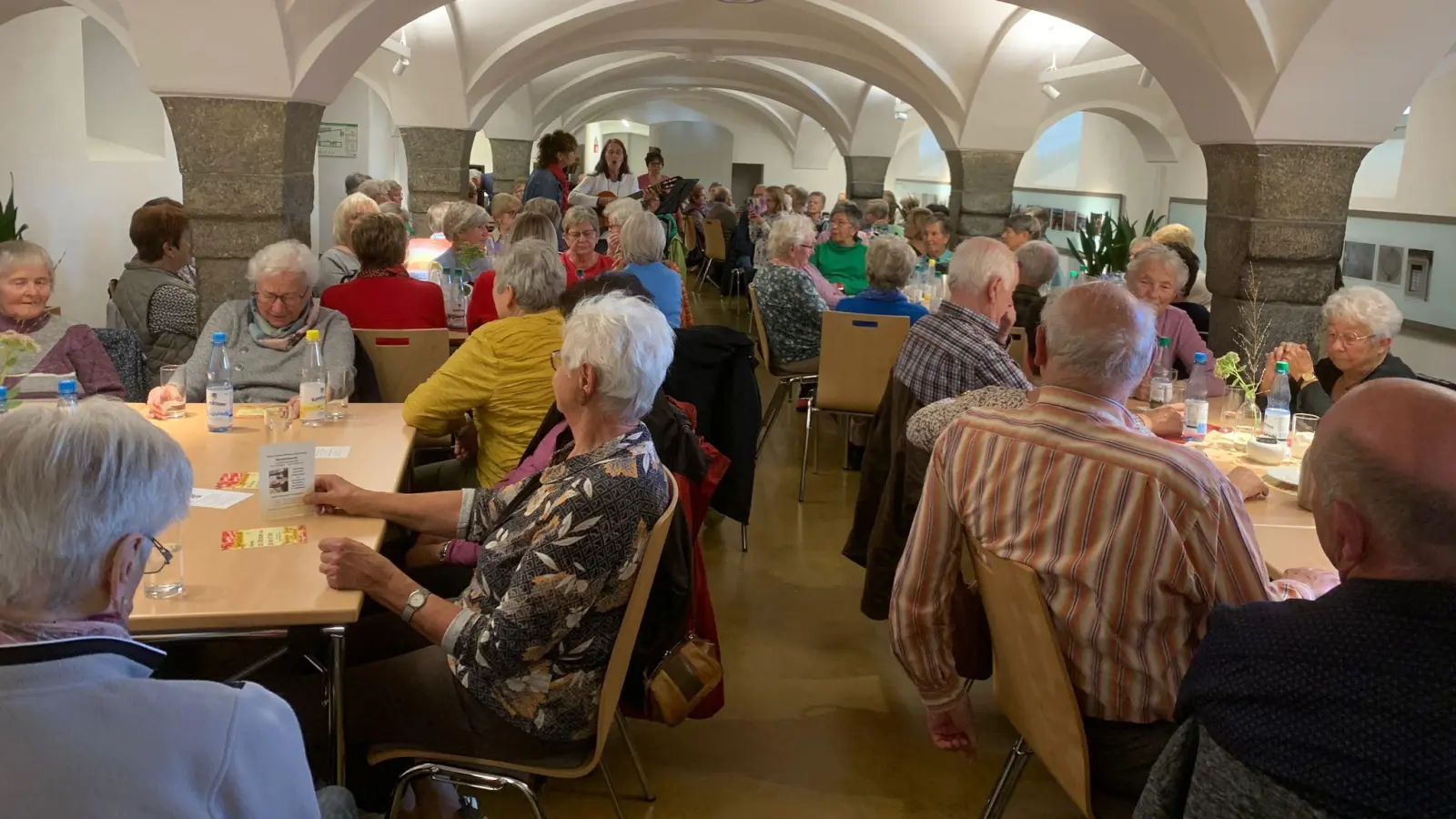 Musik und Gesang erfreuten die Besucher bei der Kirwa Sitzweil im Schafferhof (Bild: Christa Wölfl)