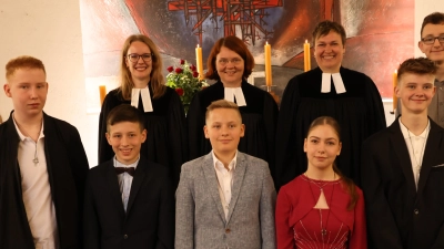 Diese fünf Jugendlichen feiern Konfirmation in St. Markus. (Bild: Eva Steinberger Fotografie/exb)