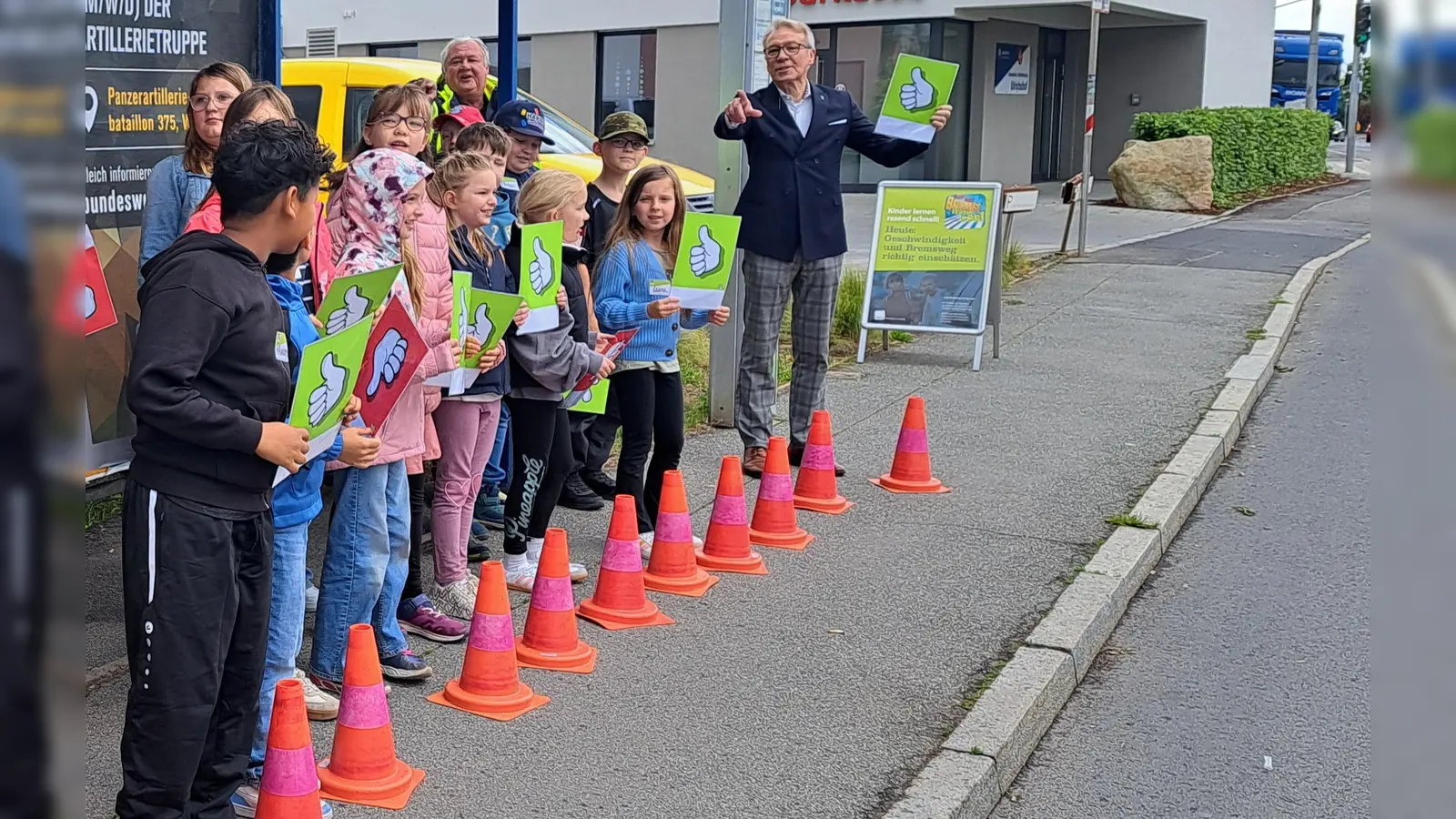 Die Stadt Weiden bedankt sich bei allen Beteiligten für die engagierte Zusammenarbeit und freut sich auf die Fortsetzung solcher wichtigen Projekte.  (Bild: Matthias Holl)