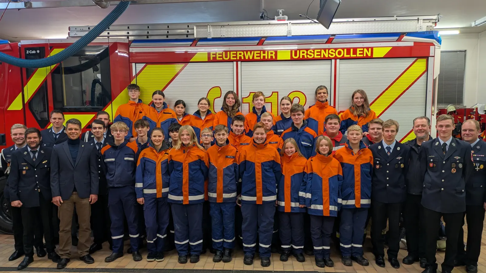 25 Teilnehmer aus den Feuerwehren der Gemeinde Ursensollen. (Bild: Josef Graml)