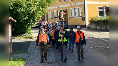 „Gebet mit den Füßen” - Unterwegs zur „Schönen Maria zu Pertolzhofen”  (Bild: Manuela Hinkel)