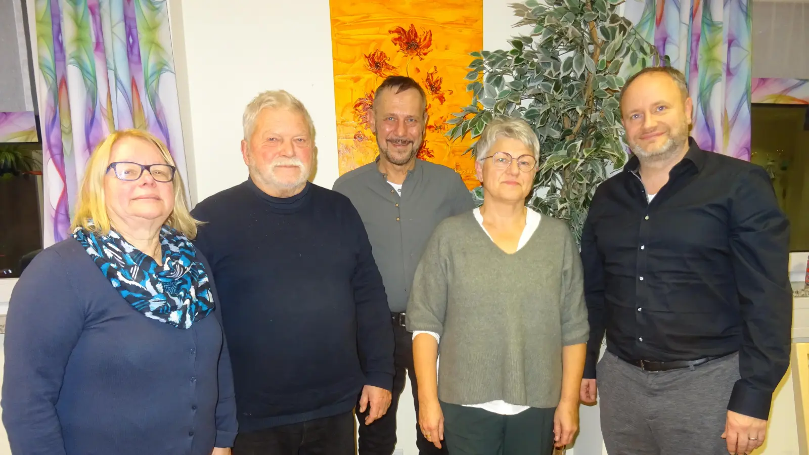 Die Diakonie steuert auf ein Bestehen von 125 Jahren zu. Im Bild von links nach rechts: Christa Geissel, Karlheinz Seidel, Pfarrer Klaus Wening, Vera Philbert und Matthias Rechholz. (Bild: Alfons Prechtl )