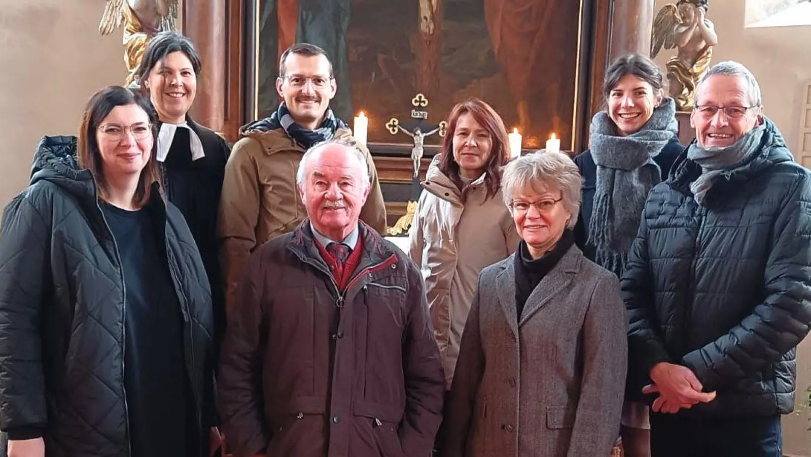 Der neue Kirchenvorstand der Evang. Kirchengemeinde Neukirchen: Ann-Kathrin Förderreuther, Pfarrerin Anja Matthalm, Jörg Kreussel, Hans Sperber, Karin Walther, Eva George, Franziska Alex, Uwe Markert (von links - auf dem Bild fehlt: Felix Sperber) (Bild: Ann-Kathrin Förderreuther)