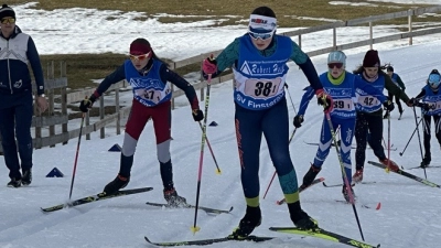 Merle Uschold (in blau, vorne) zeigte eine beeindruckende Leistung am Berg. (Bild: ero)