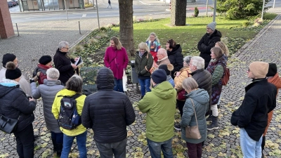 Startpunkt Neues Rathaus: Kalt war´s, aber sonnig.  (Bild: Matthias Riedl)