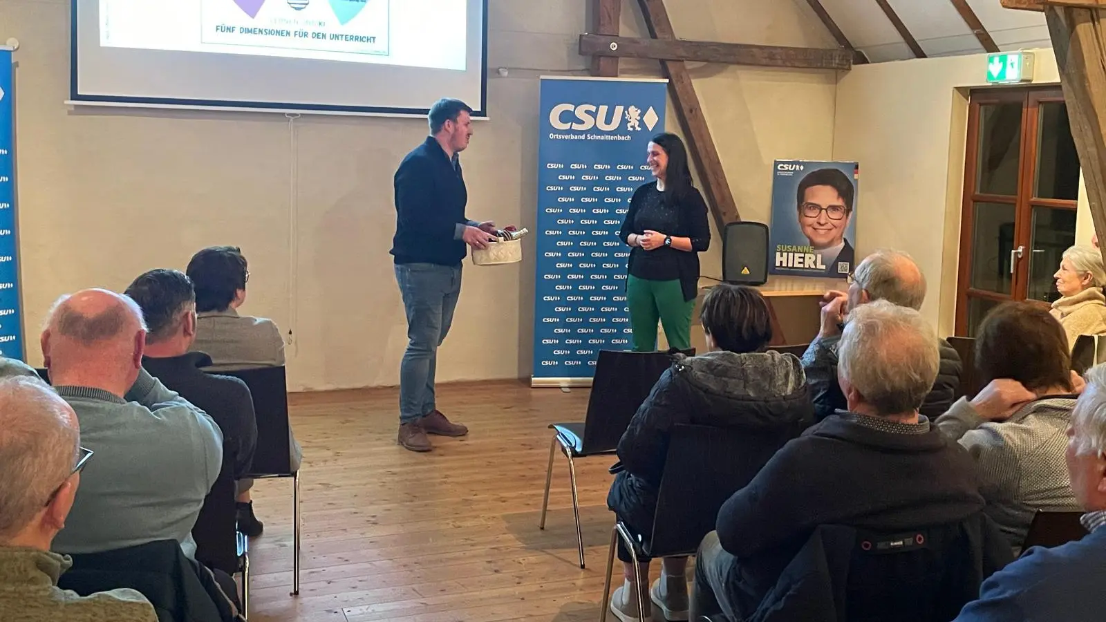 Tanja Renner vor begeistertem Publikum. (Bild: Thomas Hottner )