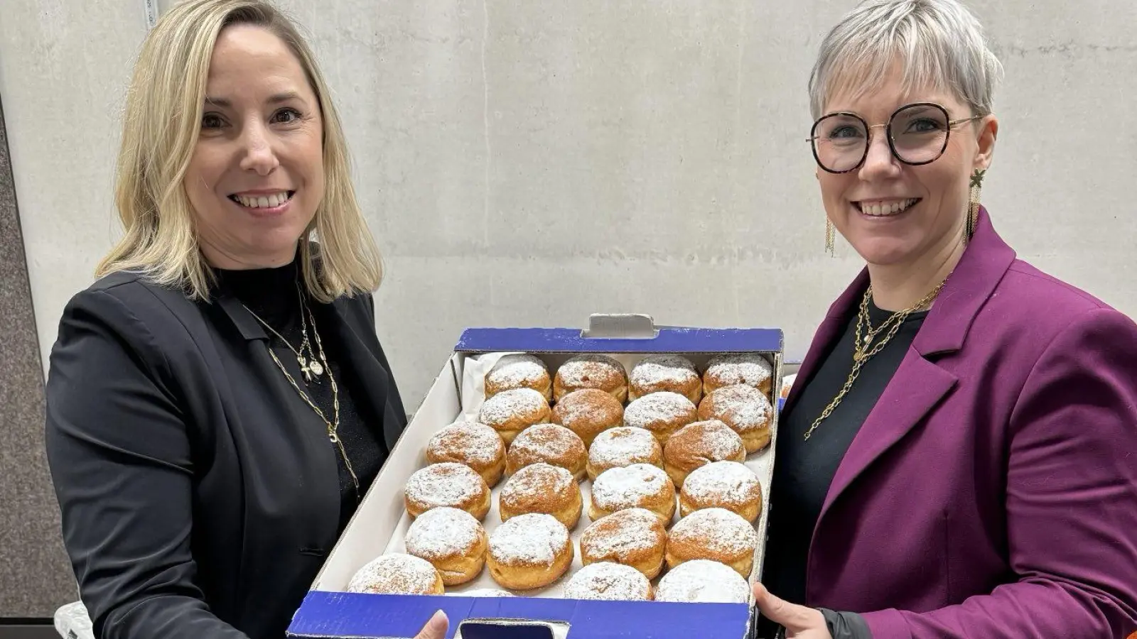 Hier werden die Lions-Krapfen bei der Firma ATH Heinl abgeliefert. (Bild: ero)