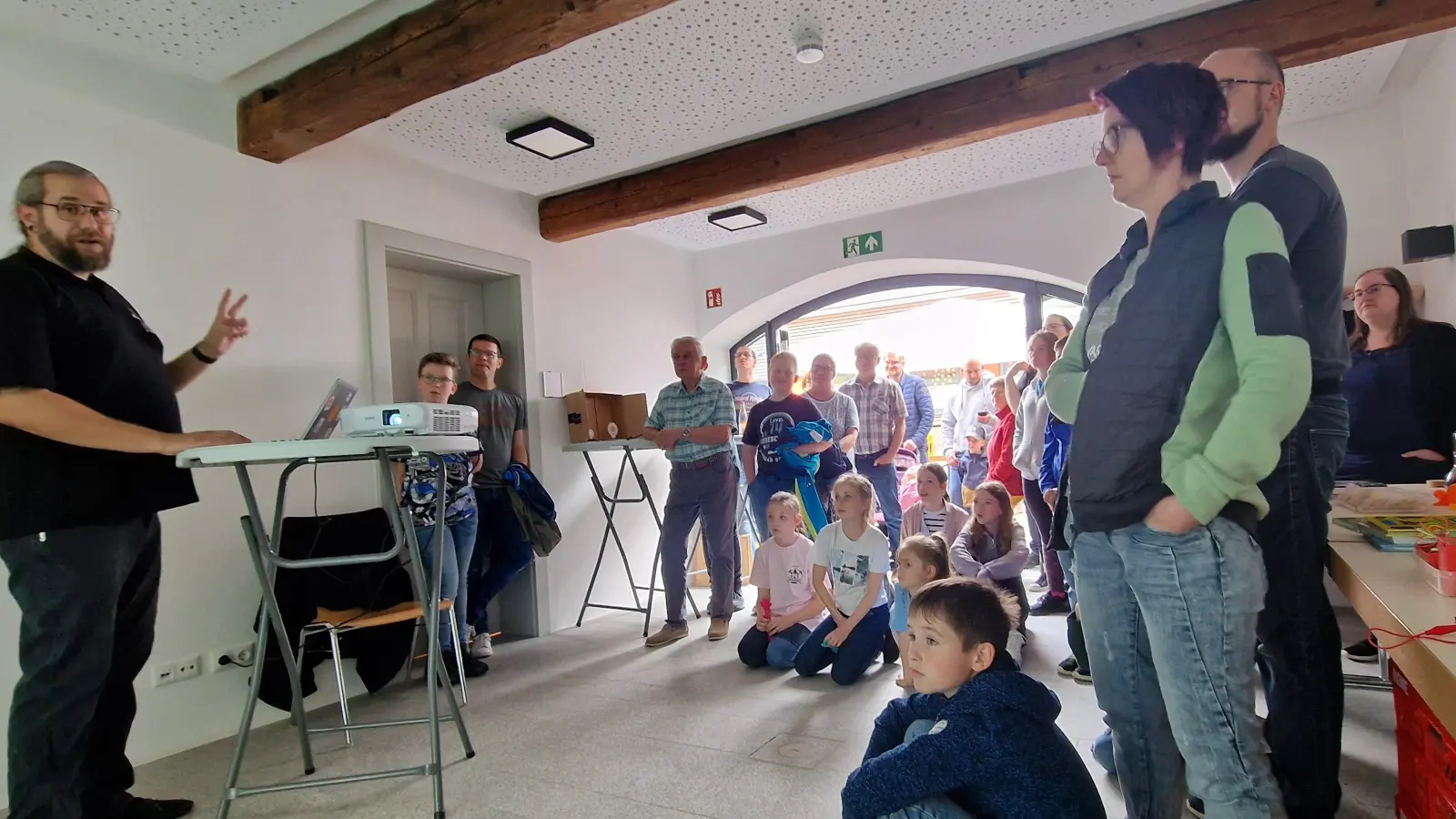 Treffen des Vereins „PlößbergWerk” im Generationentreff in Plößberg. (Bild: Ralf Back/exb)