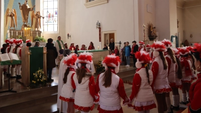 Narrhalla im Gottesdienst (Bild: Miriam Sperber)