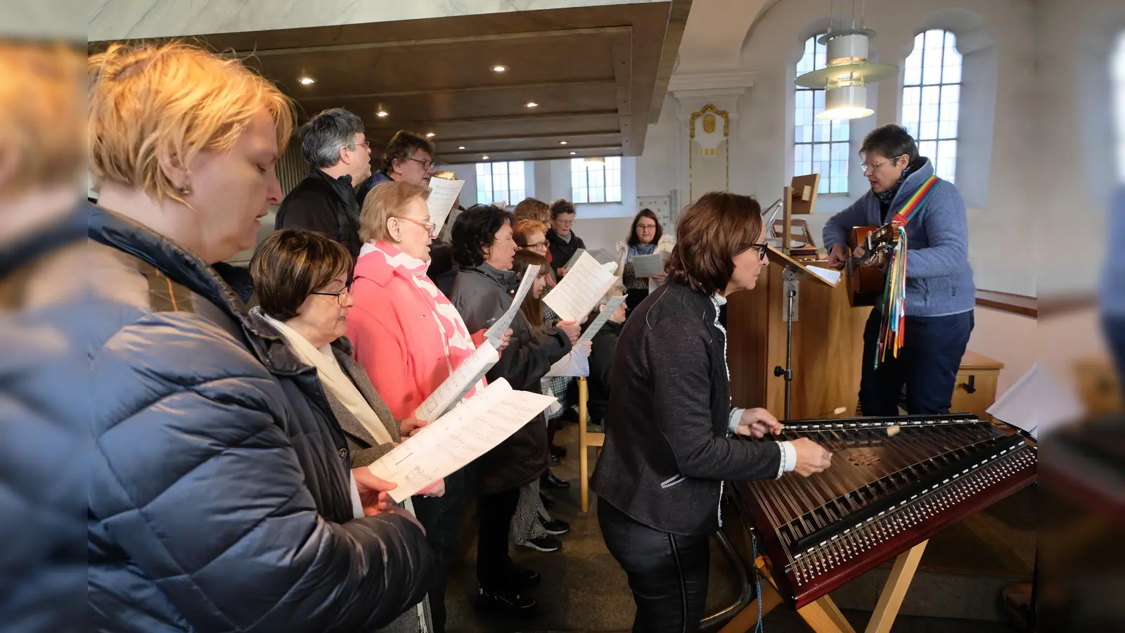 Mit der Aufführung der Bauernmesse von Annette Thomas bereicherte der Kirchenchor die Eucharistiefeier am Sonntag in der Pfarrkirche St. Johannes der Täufer. (Bild: Fred Lehner)