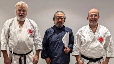 Von links nach rechts: Helmut Götz, Soke Inoue Hanshi, Dr. Bruno Rieder (Bild: Jens Künzel)