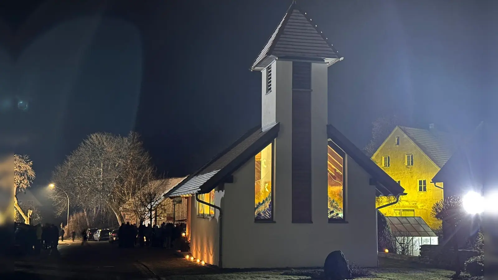 Ruhepol Kapelle inmitten adventlicher Atmosphäre. (Bild: Elisabeth Bücherl-Beer)
