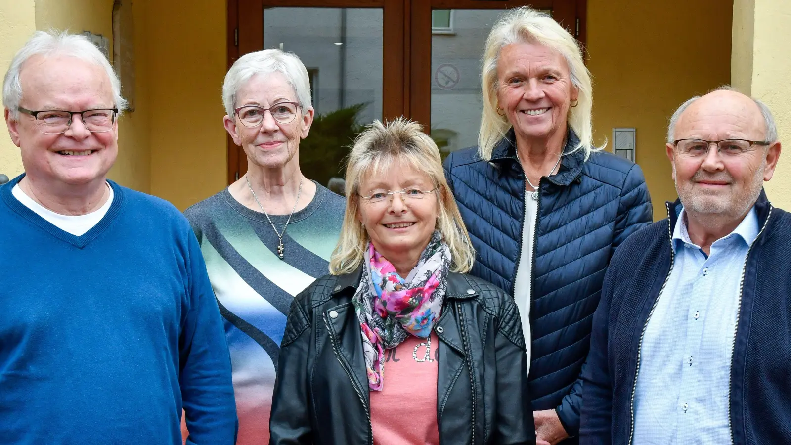 Der neue Vorstand des Bayerischen Wald-Vereins Amberg (von links): Wolfgang Zimmermann, Christa Gaigl, Maria Honig, Christine Öl und Karlheinz Cislaghi. (Bild: Petra Hartl)