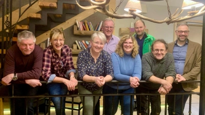 von links: Hermann Sperber, Renate Prucker - Rost, Renate Schönberger, Werner Sperber, Christina Herzner, Christian Mayerhöfer, Ludwig Müller, Dr. Alexander Herzner. Nicht im Bild: German Beer, Joe Hartmann und Berthold Raab.  (Bild:  Kerstin Schandri)