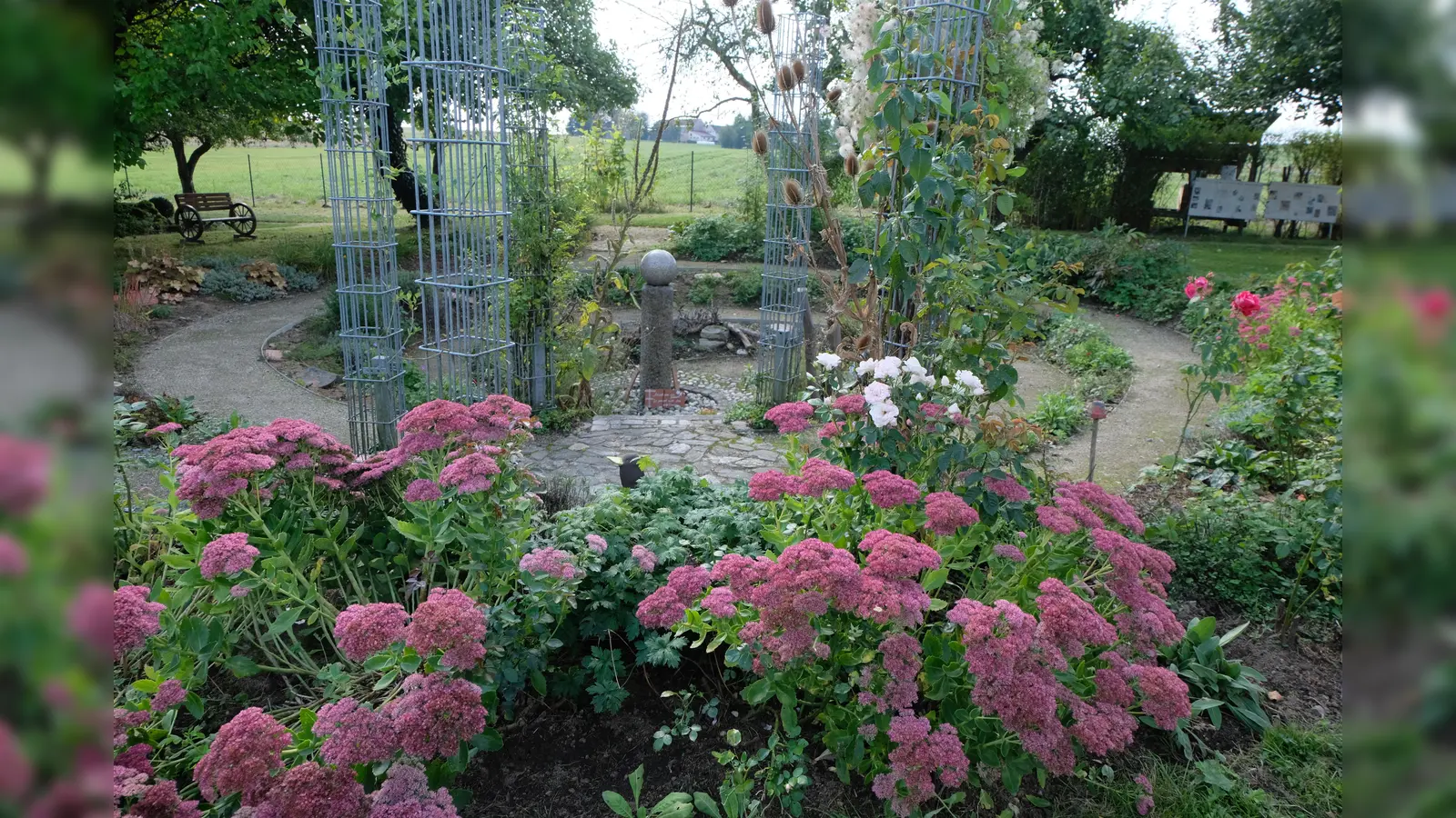 Der Kreislehrgarten „Garten der Sinne“ zeichnet den heute 120-jährigen Obst- und Gartenbauverein Floß und Umgebung durch seinen Unterhalt und Pflege in hohem Maße aus. (Bild: Fred Lehner)