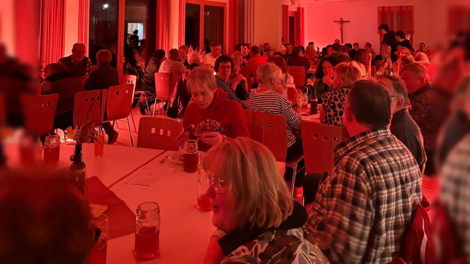 Gesellige Runde, Zoiglabend ist mehr als nur Bier trinken!  (Bild: Georg Hirsch)