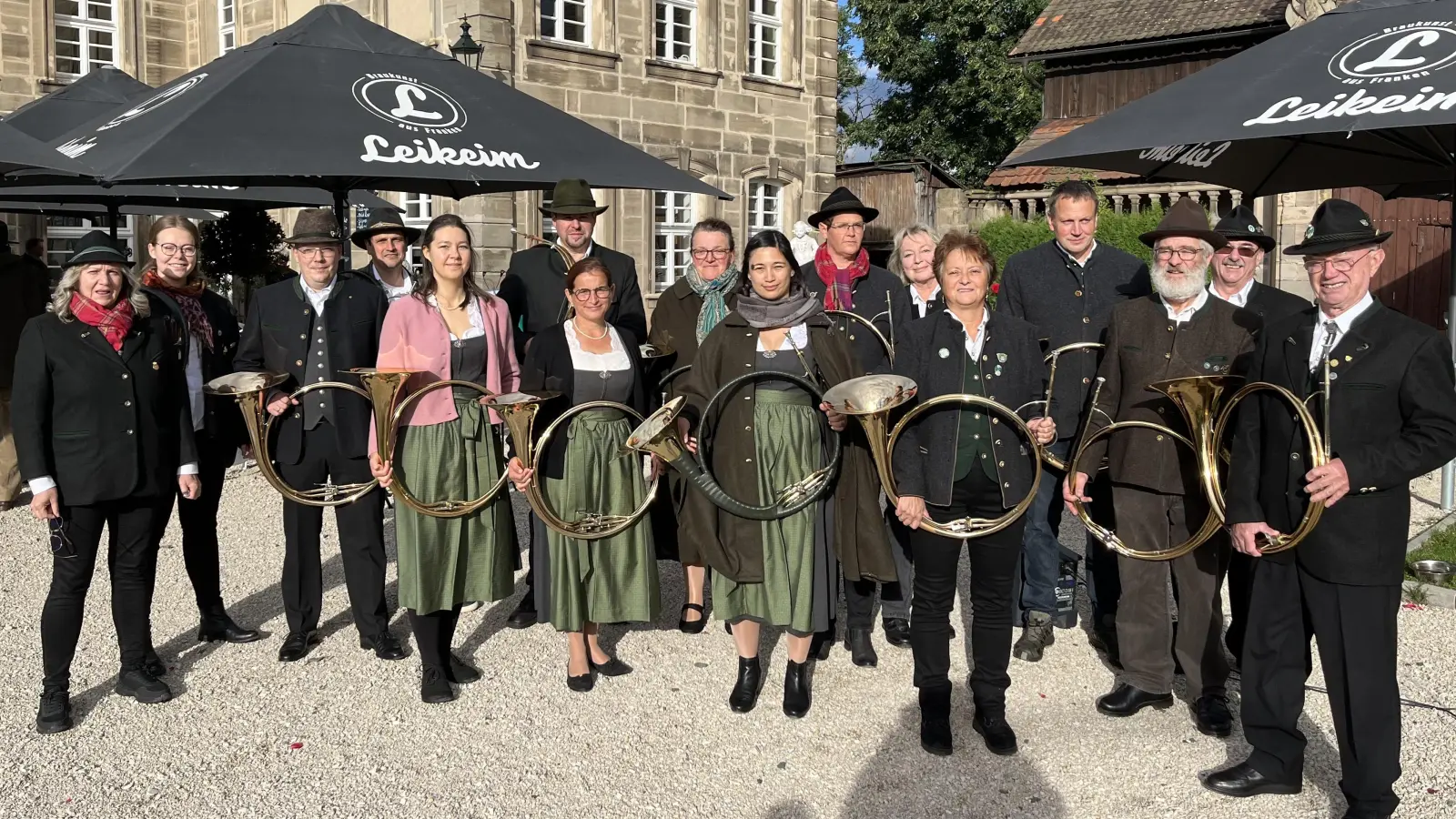 Bayreuther Jagdhornbläser feiern 70-jähriges Jubiläum auf Schloss Colmdorf. (Bild: Marco Kellner)