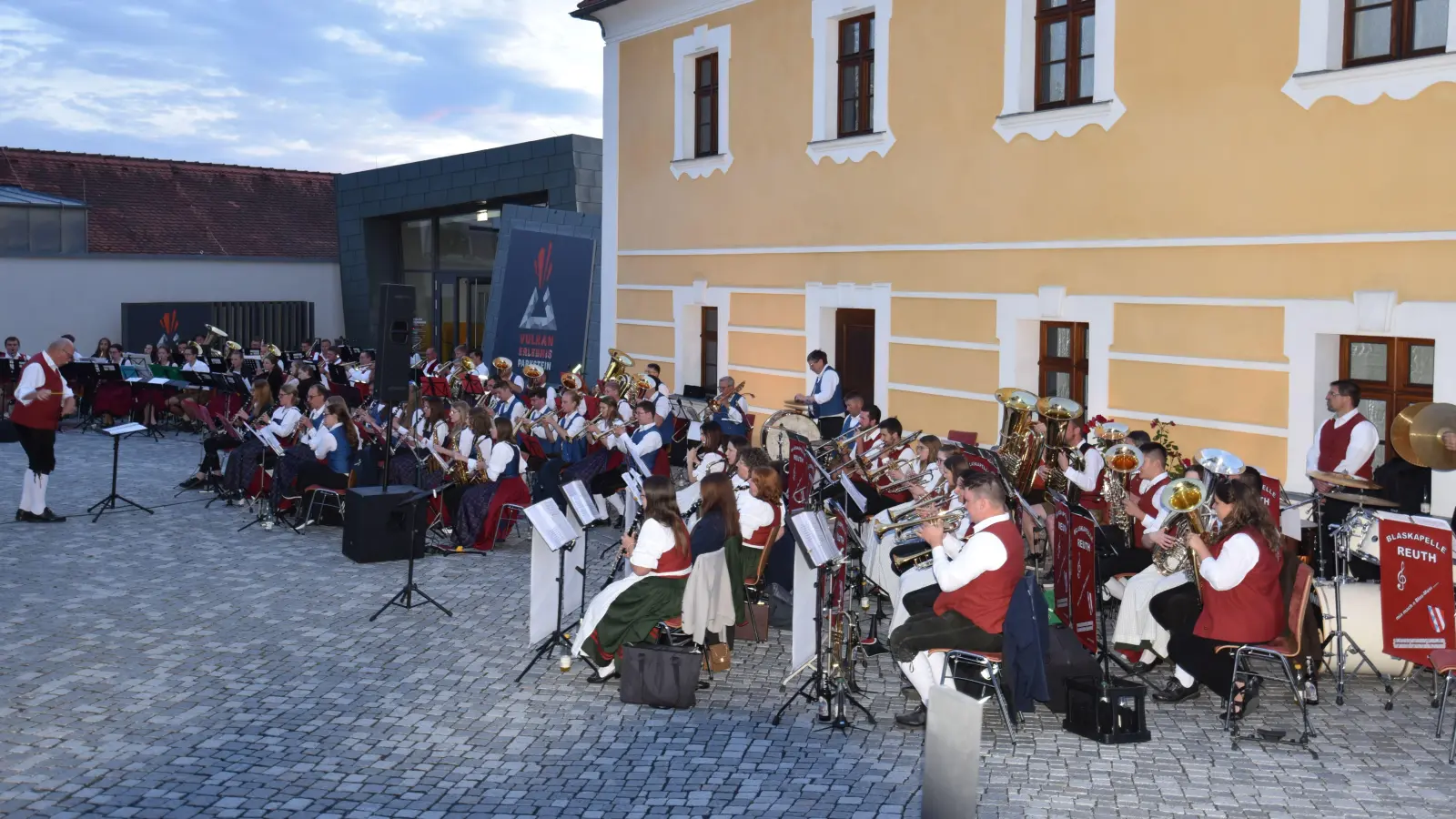 Bei der Kreis-Serenade in Parkstein treten drei Blaskapellen auf. (Bild: Christian Witt/exb)