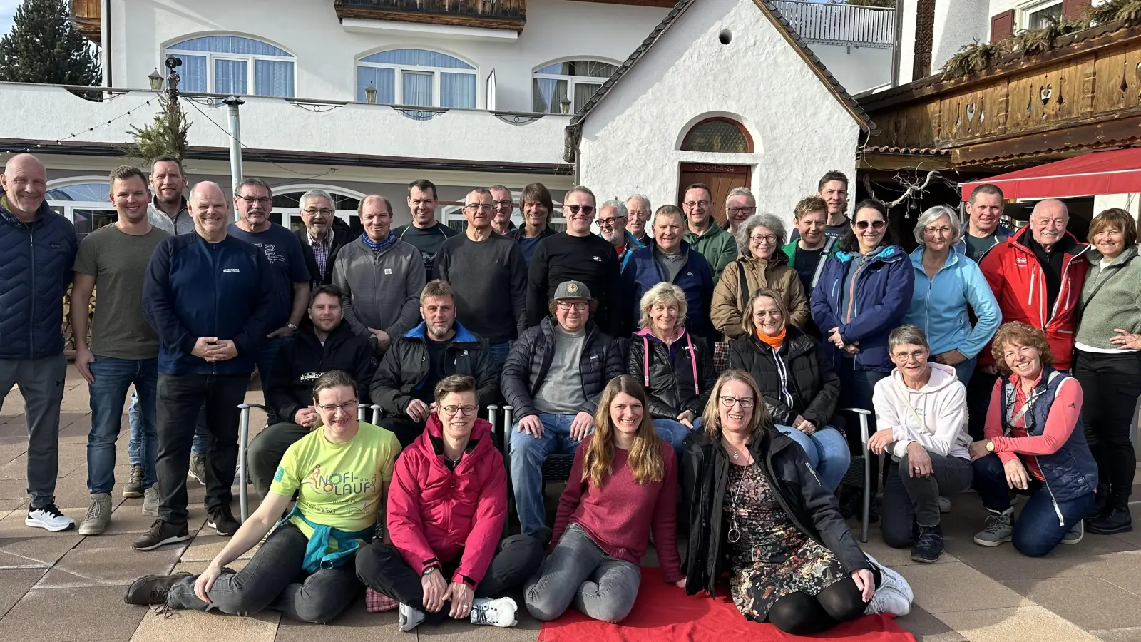 Zum 42. Mal unternahm eine Gruppe des TSV Neualbenreuth einen Skiausflug nach Südtirol. (Bild: Jürgen Faltenbacher/exb)