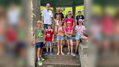 Viel Spaß hatten alle Teilnehmer beim diesjährigen Minigolfturnier im Rahmen des Poppenrichter Ferienprogramms.  (Bild: Waltraud Lobenhofer )