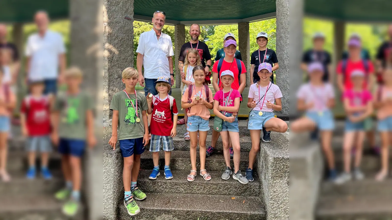 Viel Spaß hatten alle Teilnehmer beim diesjährigen Minigolfturnier im Rahmen des Poppenrichter Ferienprogramms.  (Bild: Waltraud Lobenhofer )