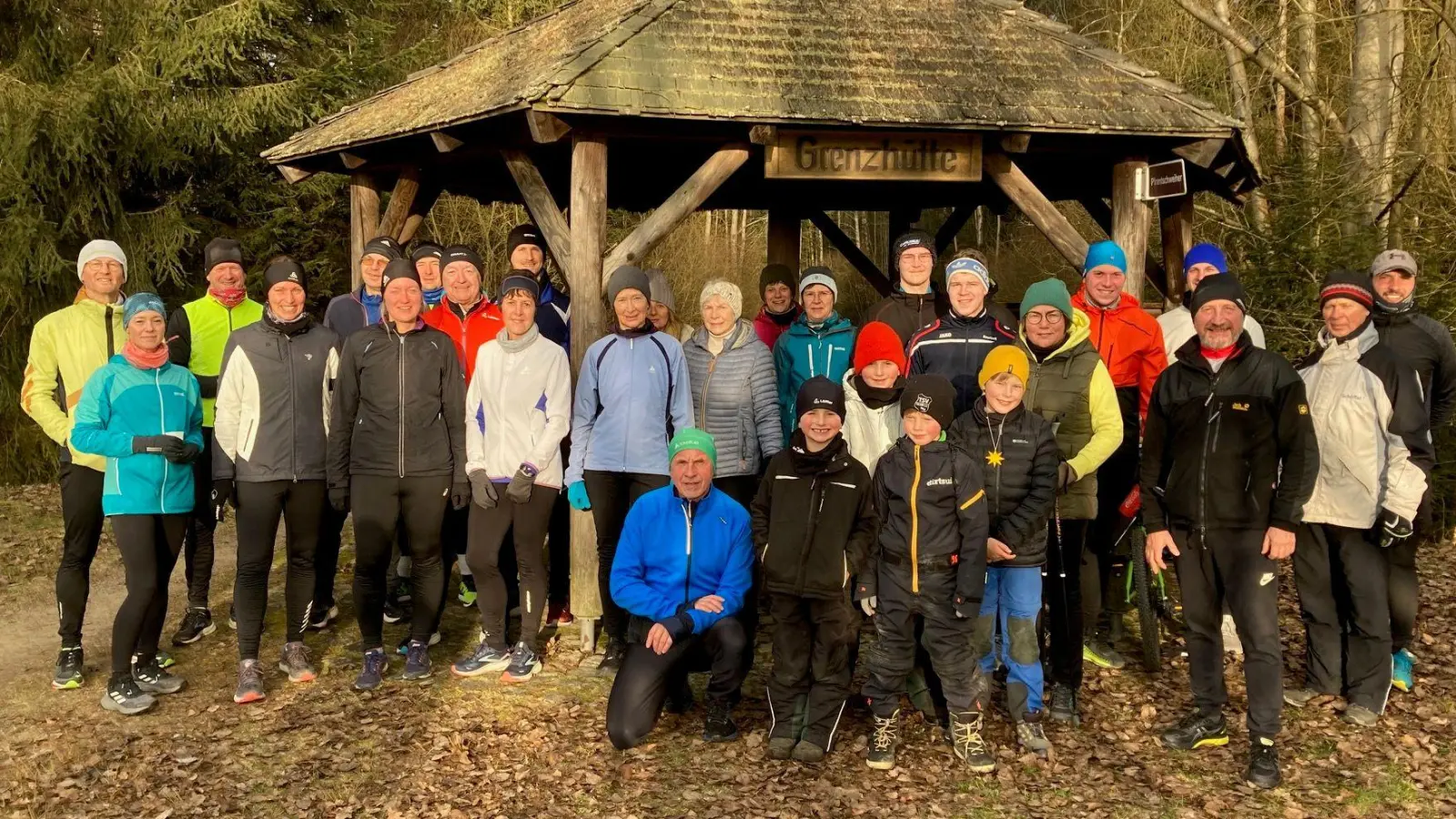 Silvesterlauf 2024 der Gemeinden Eslarn und Waidhaus  (Bild: Karl Schmid)