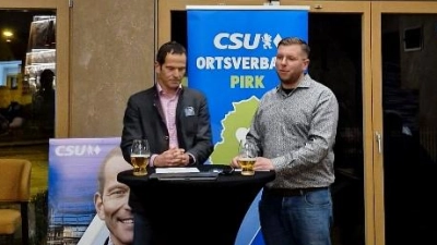 Albert Rupprecht und Michael Meiler bei der Begrüßung  (Bild: Gwendolyn Hübner)