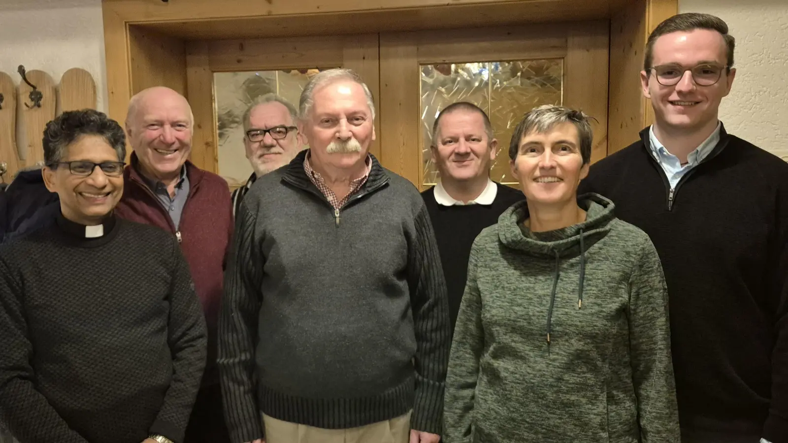 Im Bild (von links): Präses Pfarrer Joseph, die Jubilare Bernhard Schaumberger, Reiner Gärtner, Werner Scharf und Wolfgang Schlicht, zweite Vorsitzende Barbara Kaßeckert, Neumitglied Adrian Käß. (Bild: Andreas Kaßeckert)