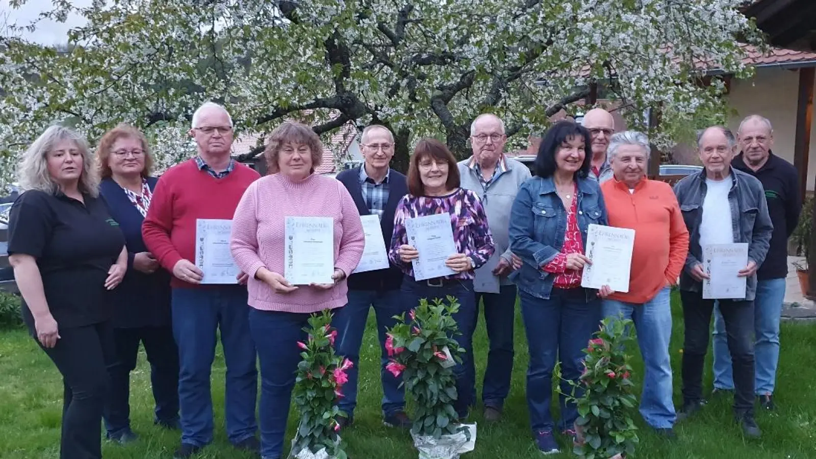 Ehrungen beim Gartenbauverein Gaisthal-Rackenthal.  (Bild: Doris Margraf)