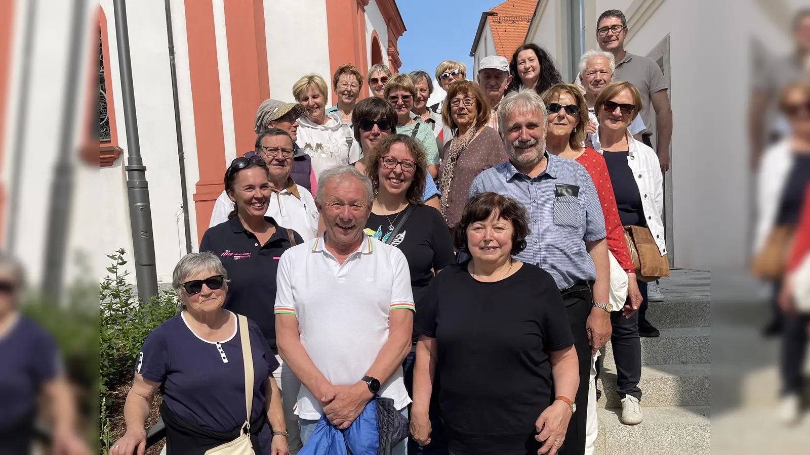 Teilnehmer des BLLV Kreisverbandes Tirschenreuth-Waldsassen beim Workshop „Erlebnis Stadtführung”  (Bild: Cornelia Stahl)