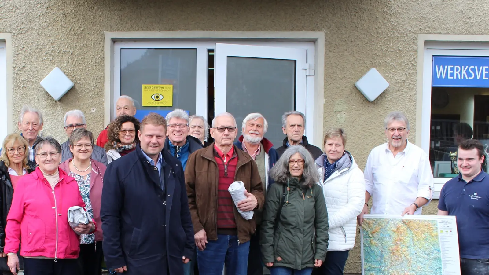 Der Initiaktivkreis besuchte Seltmann in Erbendorf. (Bild: Florian Preisinger/Landratsamt Tirschenreuth/exb)