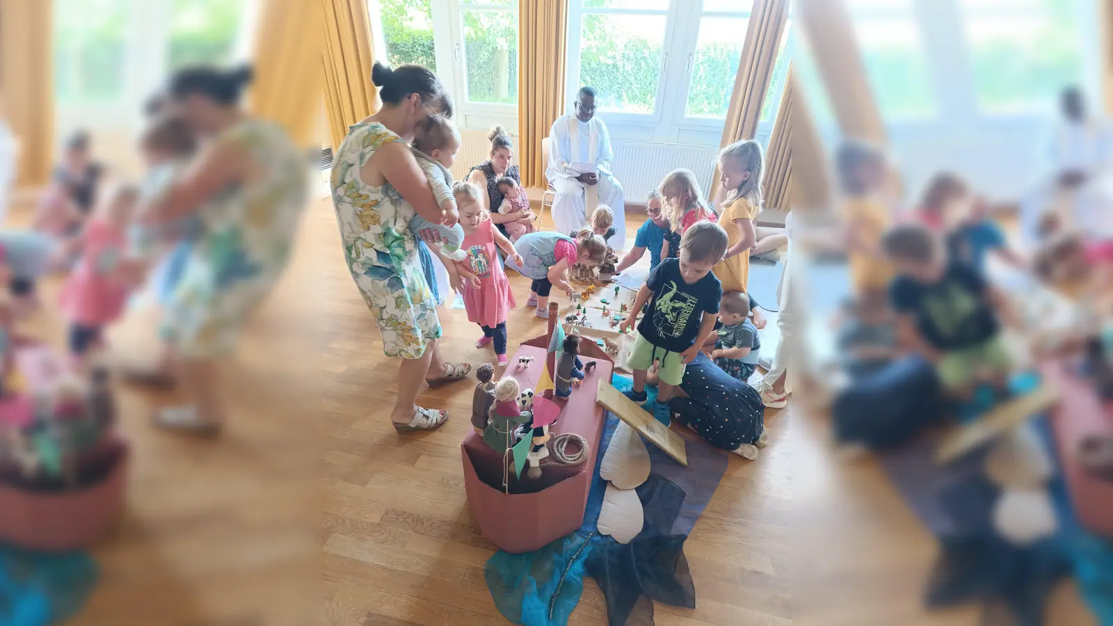 Das Kleinkinder-Godi-Team hatte zum Mitmachgottesdienst eingeladen. Thema: Die Geschichte von Noah und der Arche. (Bild: Roman Melzner/exb)