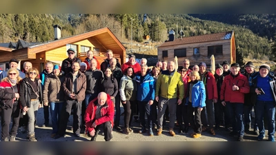 Teilnehmergruppe des Skiausflugs nach Südtirol.  (Bild: Hubert Mark)